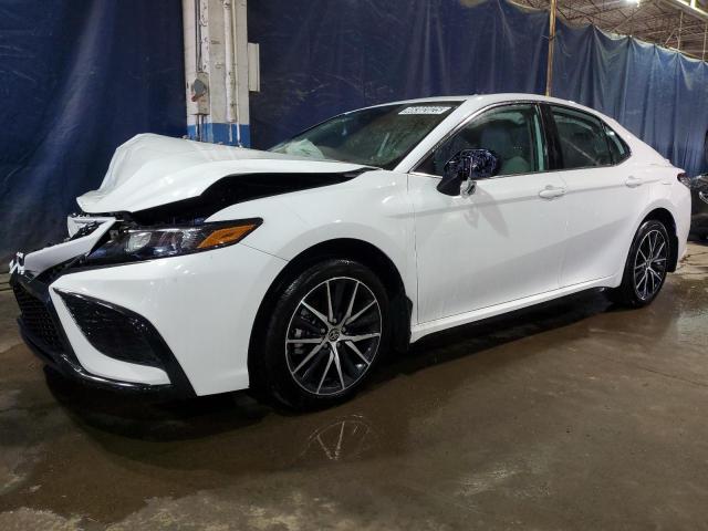 4T1T11AK9RU865762 - 2024 TOYOTA CAMRY SE NIGHT SHADE WHITE photo 1