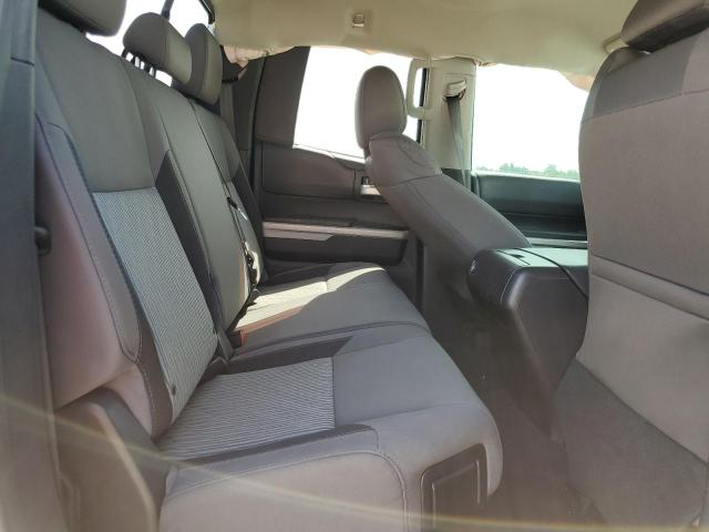 5TFRW5F13GX197444 - 2016 TOYOTA TUNDRA DOUBLE CAB SR/SR5 WHITE photo 10