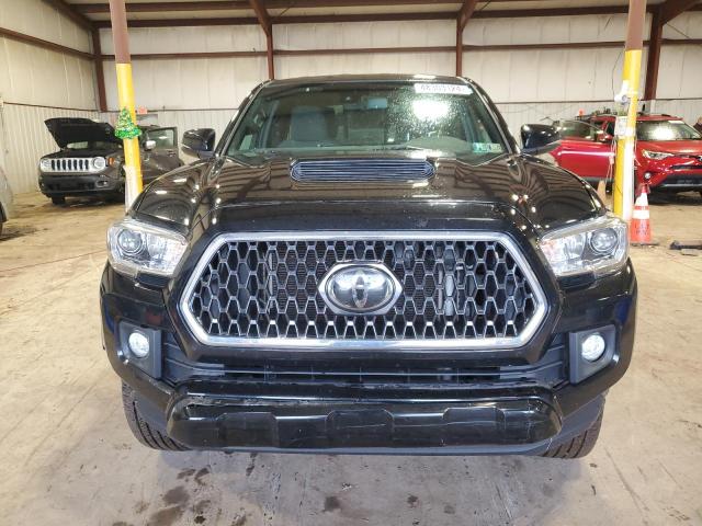 5TFSZ5AN9JX132883 - 2018 TOYOTA TACOMA ACCESS CAB შავი ფოტო 5