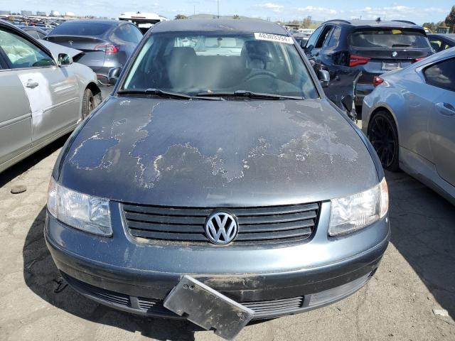 WVWAC63B11P012310 - 2001 VOLKSWAGEN PASSAT GLS GRAY photo 5