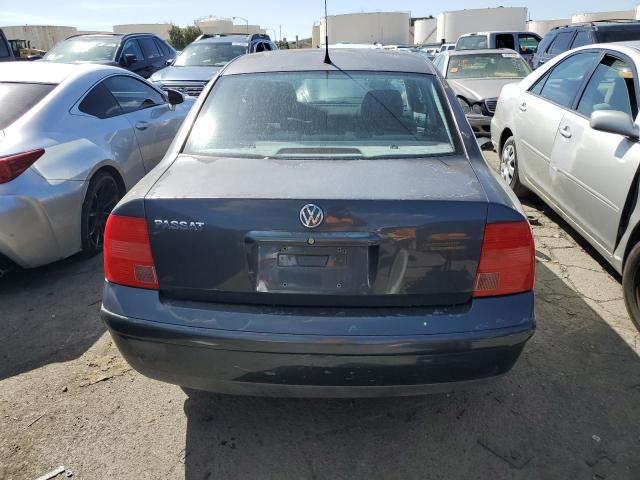 WVWAC63B11P012310 - 2001 VOLKSWAGEN PASSAT GLS GRAY photo 6