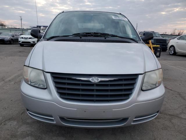 1A4GP45R96B741165 - 2006 CHRYSLER TOWN & COU 银色 照片 5