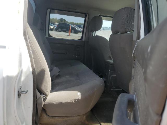 1N6ED29X73C462772 - 2003 NISSAN FRONTIER CREW CAB XE WHITE photo 10