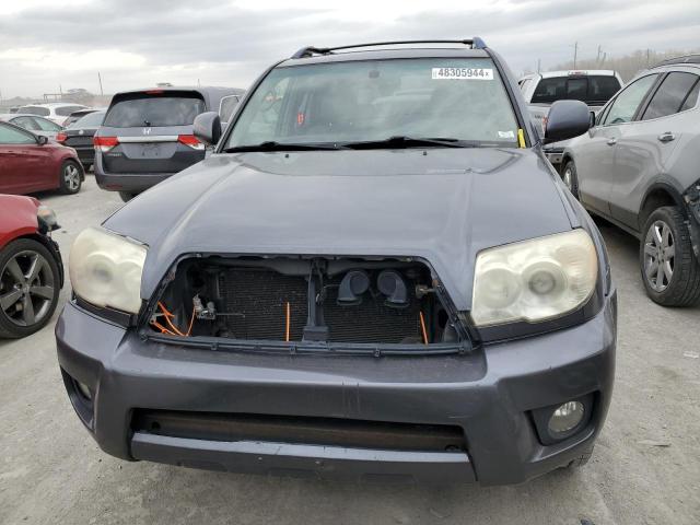 JTEBU17R480132239 - 2008 TOYOTA 4RUNNER LIMITED GRAY photo 5