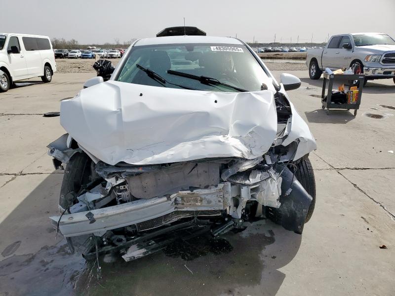 1G1JB5SH2H4177760 - 2017 CHEVROLET SONIC LS WHITE photo 5