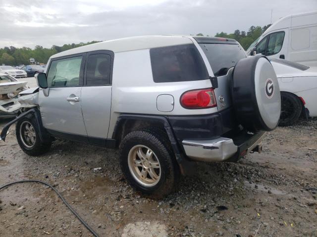 JTEZU11F670017699 - 2007 TOYOTA FJ CRUISER SILVER photo 2