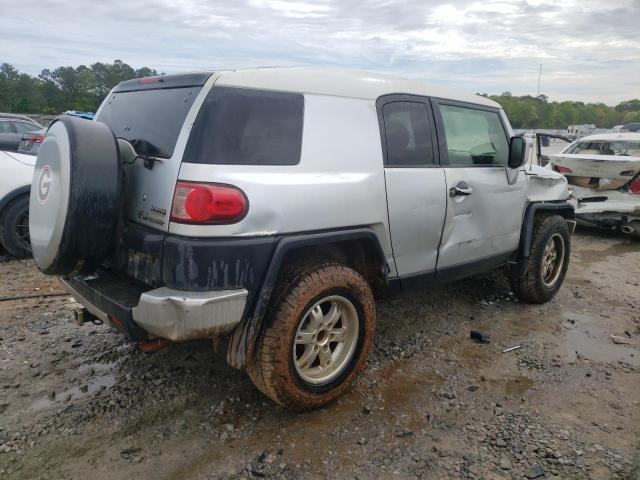 JTEZU11F670017699 - 2007 TOYOTA FJ CRUISER SILVER photo 3