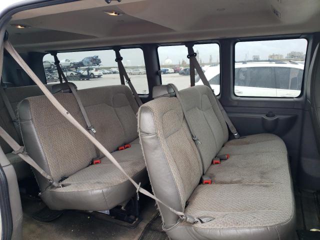 1GAZGPFG8G1214599 - 2016 CHEVROLET EXPRESS G3 LT WHITE photo 11