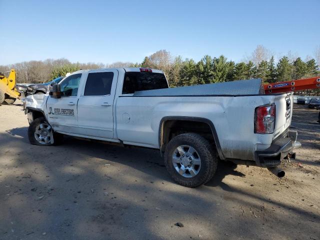 1GT42WCG1JF186573 - 2018 GMC SIERRA K3500 SLE WHITE photo 2