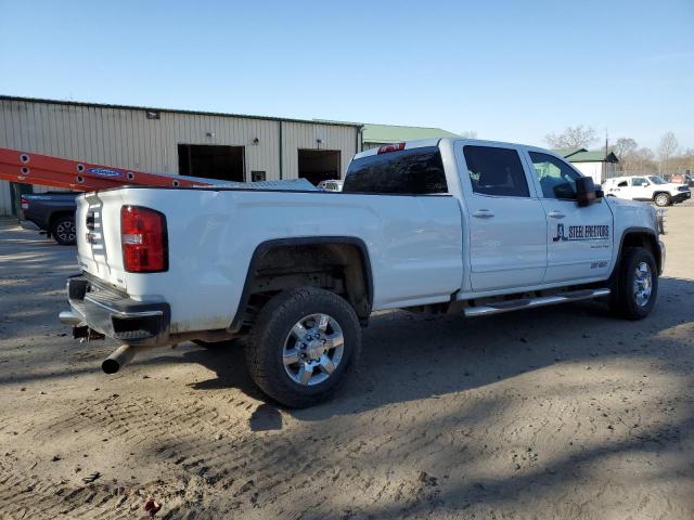 1GT42WCG1JF186573 - 2018 GMC SIERRA K3500 SLE WHITE photo 3