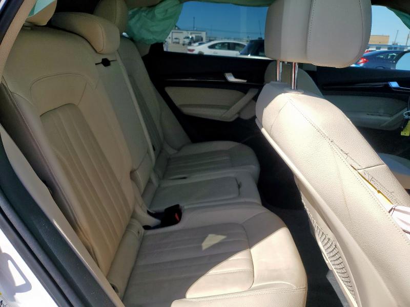 WA1CNAFY4J2237530 - 2018 AUDI Q5 PRESTIGE WHITE photo 11