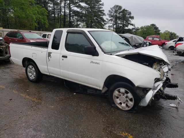 1N6DD26S8XC344692 - 1999 NISSAN FRONTIER KING CAB XE WHITE photo 4