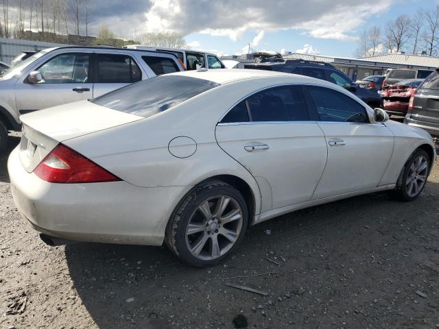 WDDDJ72X38A136796 - 2008 MERCEDES-BENZ CLS 550 WHITE photo 3