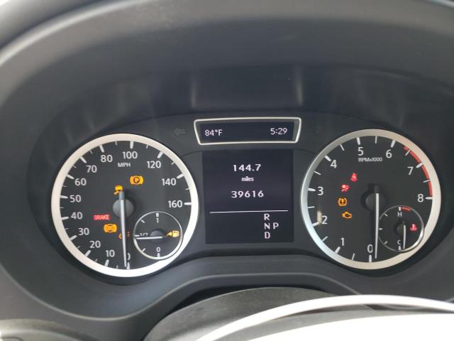 SJKCH5CP1JA055528 - 2018 INFINITI QX30 BASE GRAY photo 9