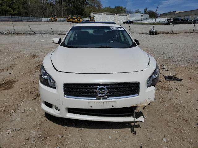 1N4AA5AP5BC815361 - 2011 NISSAN MAXIMA S WHITE photo 5