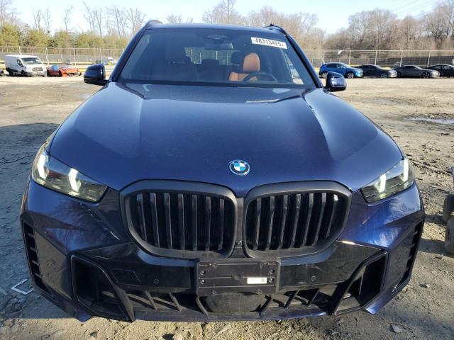 5UX43EU09S9Y75302 - 2025 BMW X5 XDRIVE50E BLUE photo 5