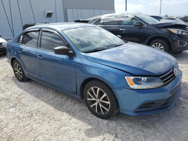 3VWD67AJ8GM313804 - 2016 VOLKSWAGEN JETTA SE BLUE photo 4