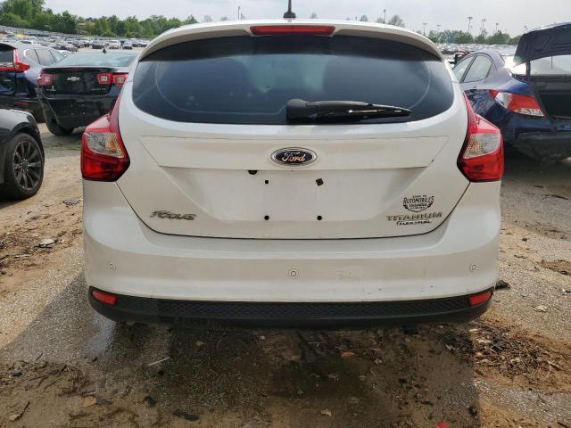 1FADP3N2XEL229743 - 2014 FORD FOCUS TITANIUM WHITE photo 6