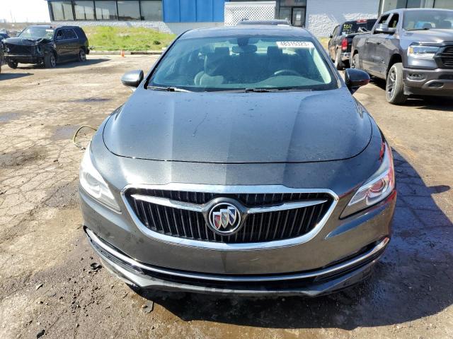 1G4ZP5SS4HU195681 - 2017 BUICK LACROSSE ESSENCE ნაცრისფერი ფოტო 5