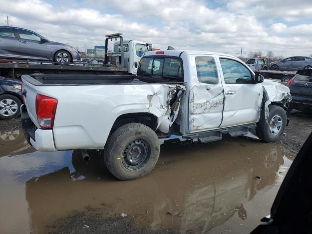 5TFRX5GN8HX090728 - 2017 TOYOTA TACOMA ACCESS CAB WHITE photo 3