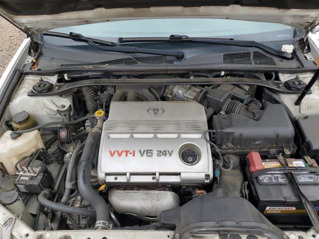 4T1BF32K94U072235 - 2004 TOYOTA CAMRY LE WHITE photo 11