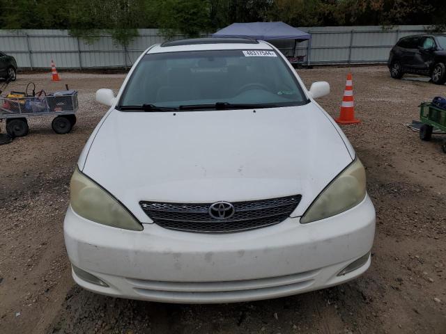 4T1BF32K94U072235 - 2004 TOYOTA CAMRY LE WHITE photo 5