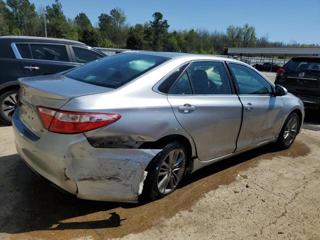 4T1BF1FKXHU779137 - 2017 TOYOTA CAMRY LE SILVER photo 3