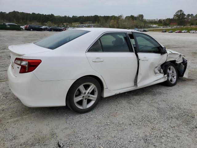 4T1BF1FK9EU426612 - 2014 TOYOTA CAMRY L WHITE photo 3