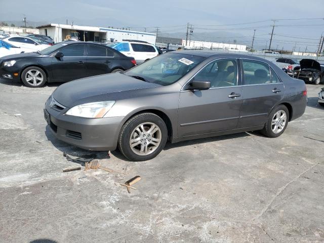 1HGCM56776A007308 - 2006 HONDA ACCORD EX GRAY photo 1