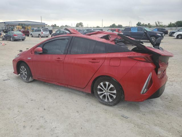 JTDKARFP2L3125843 - 2020 TOYOTA PRIUS PRIM LE RED photo 2