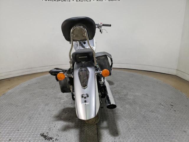 JH2RC50047M302168 - 2007 HONDA VT750 SILVER photo 4