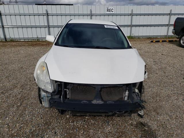 1N4AL2AP8AN402457 - 2010 NISSAN ALTIMA BASE WHITE photo 5