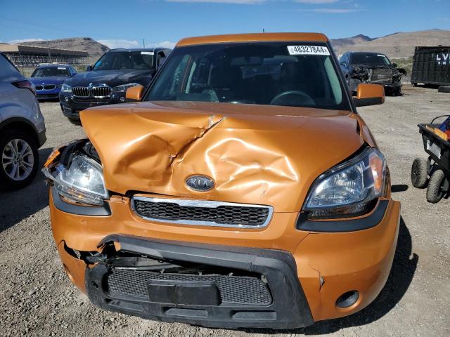 KNDJT2A24B7212465 - 2011 KIA SOUL + ORANGE photo 5