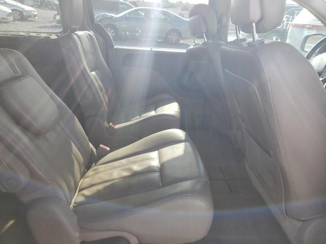 2C4RC1CG8DR621785 - 2013 CHRYSLER TOWN & COU TOURING L RED photo 11