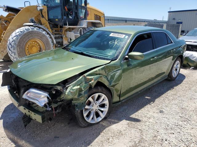 2C3CCAAG1JH340975 - 2018 CHRYSLER 300 TOURING GREEN photo 1