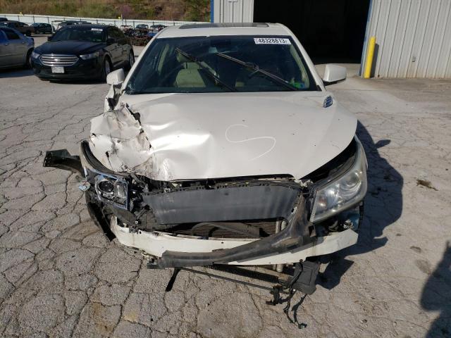 1G4GE5ED0BF147925 - 2011 BUICK LACROSSE CXS WHITE photo 5