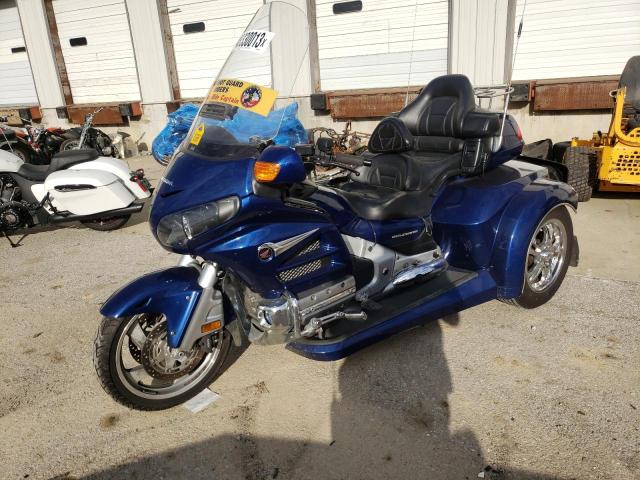 JH2SC68G0EK200092 - 2014 HONDA GL1800 G BLUE photo 2