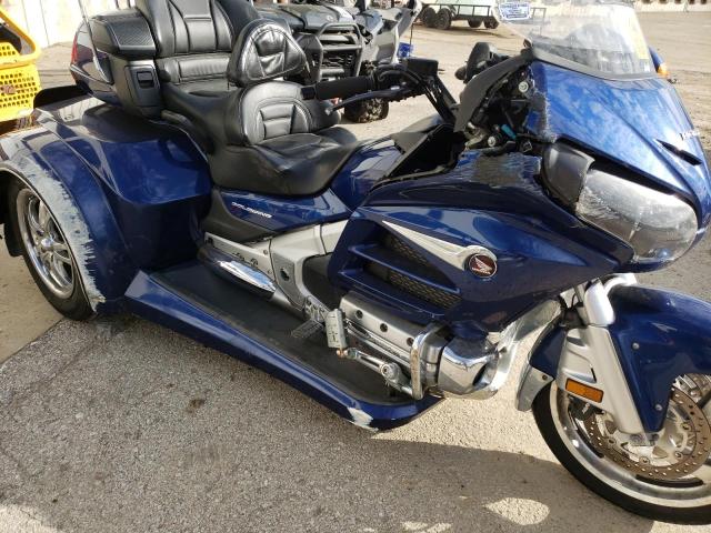 JH2SC68G0EK200092 - 2014 HONDA GL1800 G BLUE photo 9