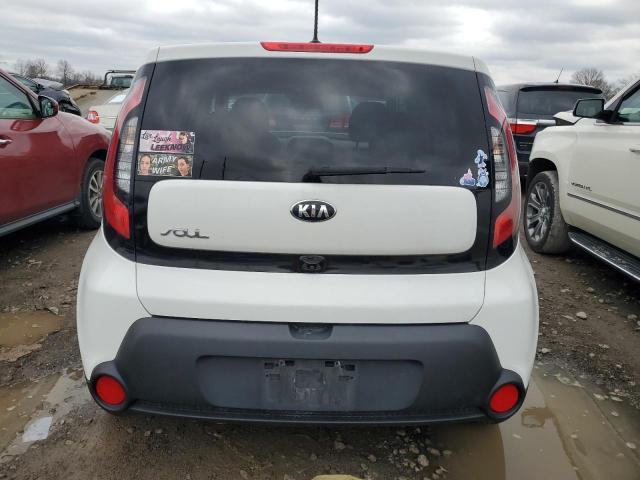 KNDJN2A26G7305912 - 2016 KIA SOUL WHITE photo 6