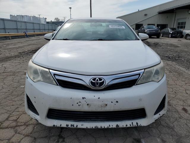 4T1BF1FKXCU551423 - 2012 TOYOTA CAMRY BASE WHITE photo 5