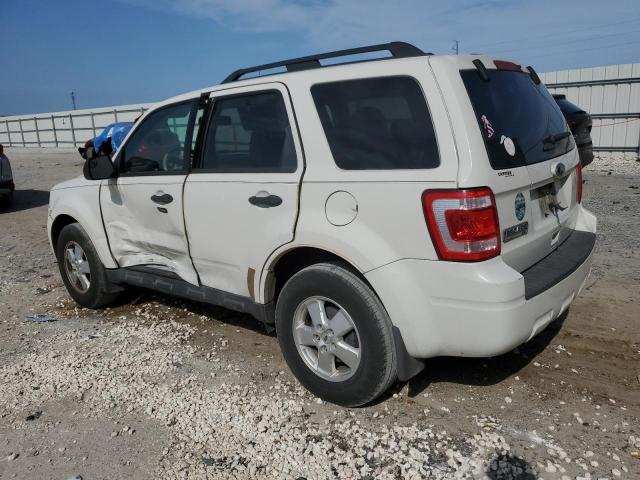 1FMCU0D73BKA96895 - 2011 FORD ESCAPE XLT WHITE photo 2