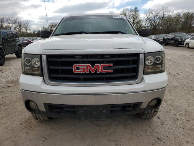 1GTEK190X8Z262074 - 2008 GMC SIERRA K1500 WHITE photo 5