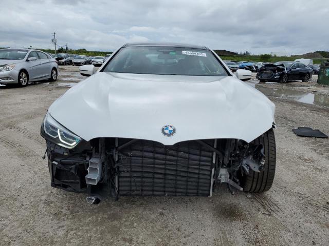 WBAGV8C09NCG94008 - 2022 BMW M850XI WHITE photo 5