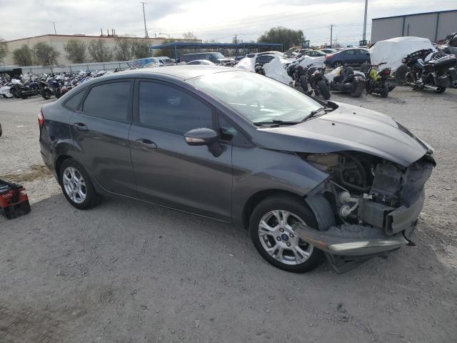 3FADP4BJ3GM105784 - 2016 FORD FIESTA SE GRAY photo 4