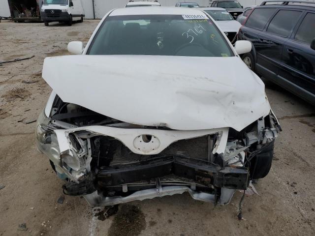 4T1BF3EK0AU522281 - 2010 TOYOTA CAMRY BASE WHITE photo 5