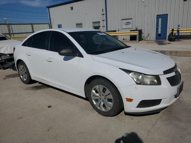 1G1PB5SH2D7243470 - 2013 CHEVROLET CRUZE LS WHITE photo 4