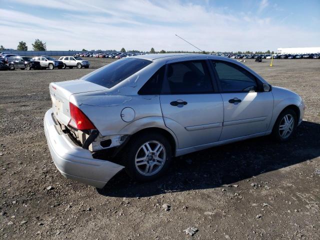 1FAHP34304W126520 - 2004 FORD FOCUS SE COMFORT SILVER photo 3