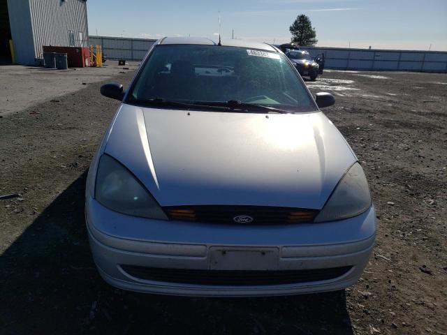 1FAHP34304W126520 - 2004 FORD FOCUS SE COMFORT SILVER photo 5