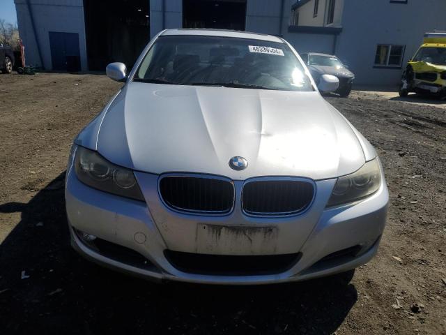 WBAPH77599NL84682 - 2009 BMW 328 I SILVER photo 5