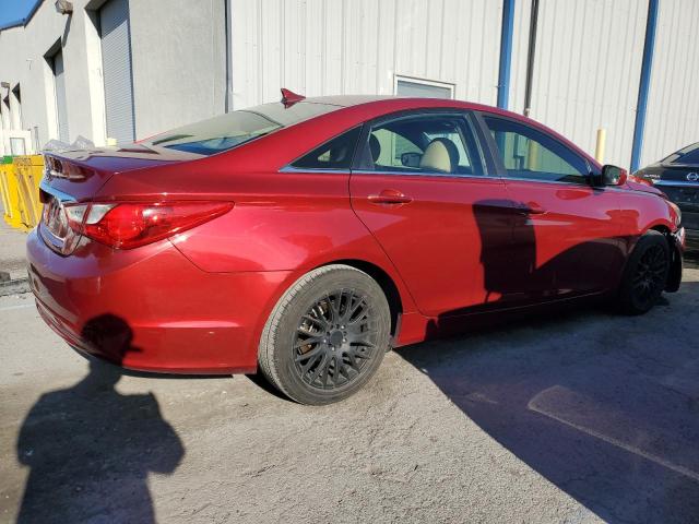 5NPEB4AC6BH012479 - 2011 HYUNDAI SONATA GLS RED photo 3